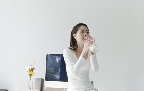 孕妇怎么喝牛奶好 掌握三点喝牛奶更健康