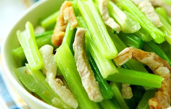 产后脱发吃什么补 平时六类食物要多吃