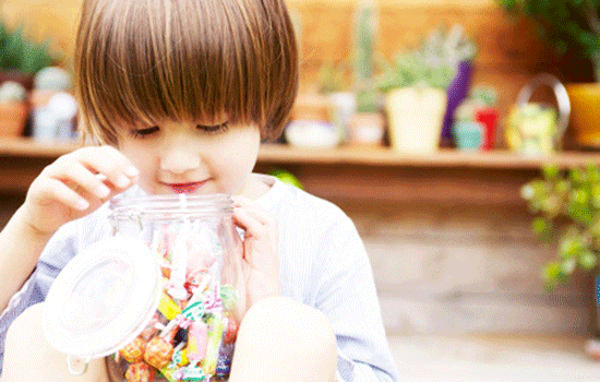 孩子吃糖多了好吗 控制食用量尽量少吃糖