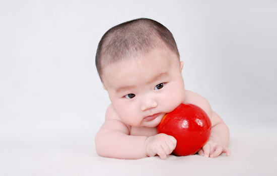 新生儿o型腿怎么办 提早预防也很重要