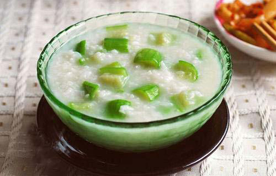 宝宝中暑了吃什么好 这四类食物不能不吃