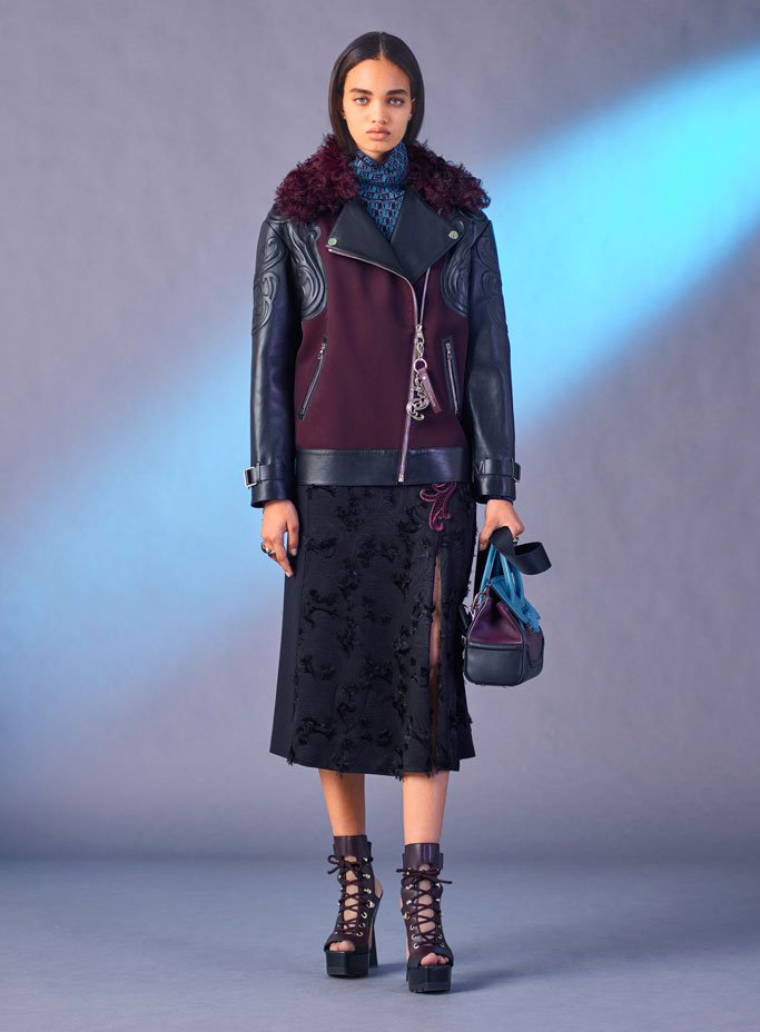 Versace范思哲最新品牌广告  Versace 2024早秋女装系列
