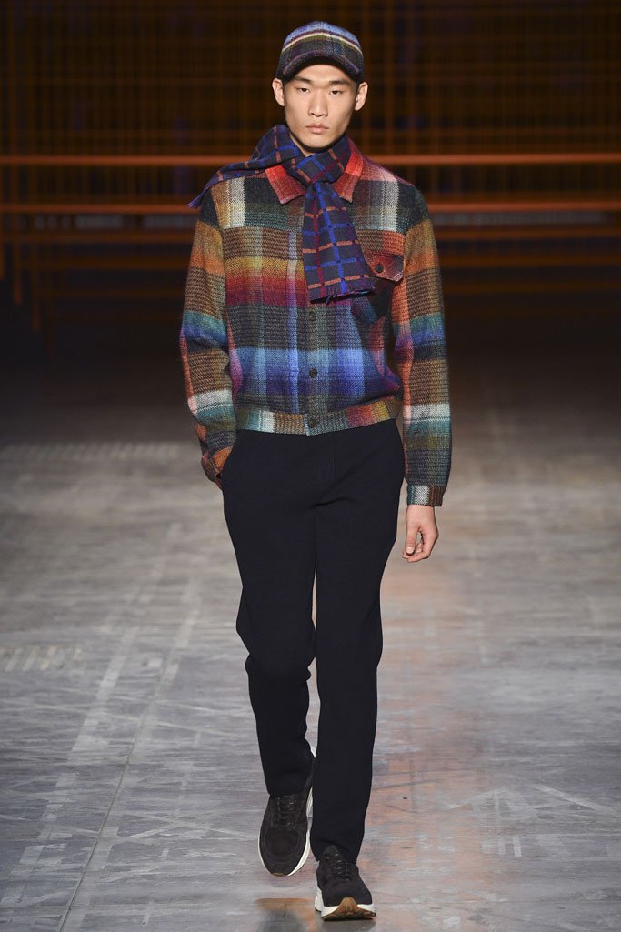 Missoni（米索尼）2024米兰时装周男装时装发布会