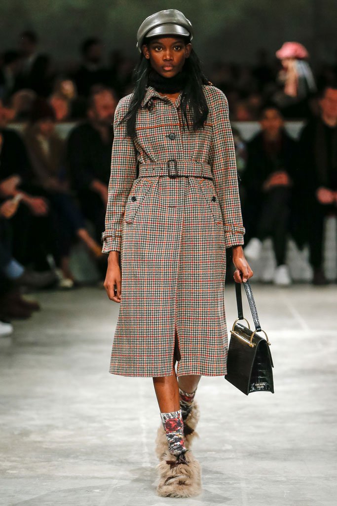 Prada（普拉达）2024米兰时装周男装秀