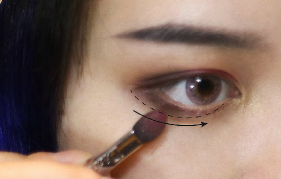 秋冬温暖红妆教程 浓郁温暖妆容