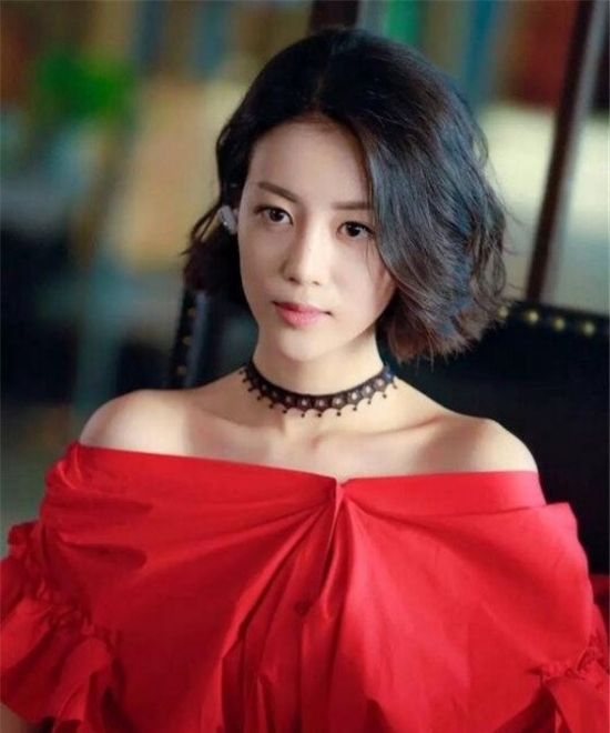 《漂亮的李慧珍》李溪芮发型 夏乔同款短发立马get