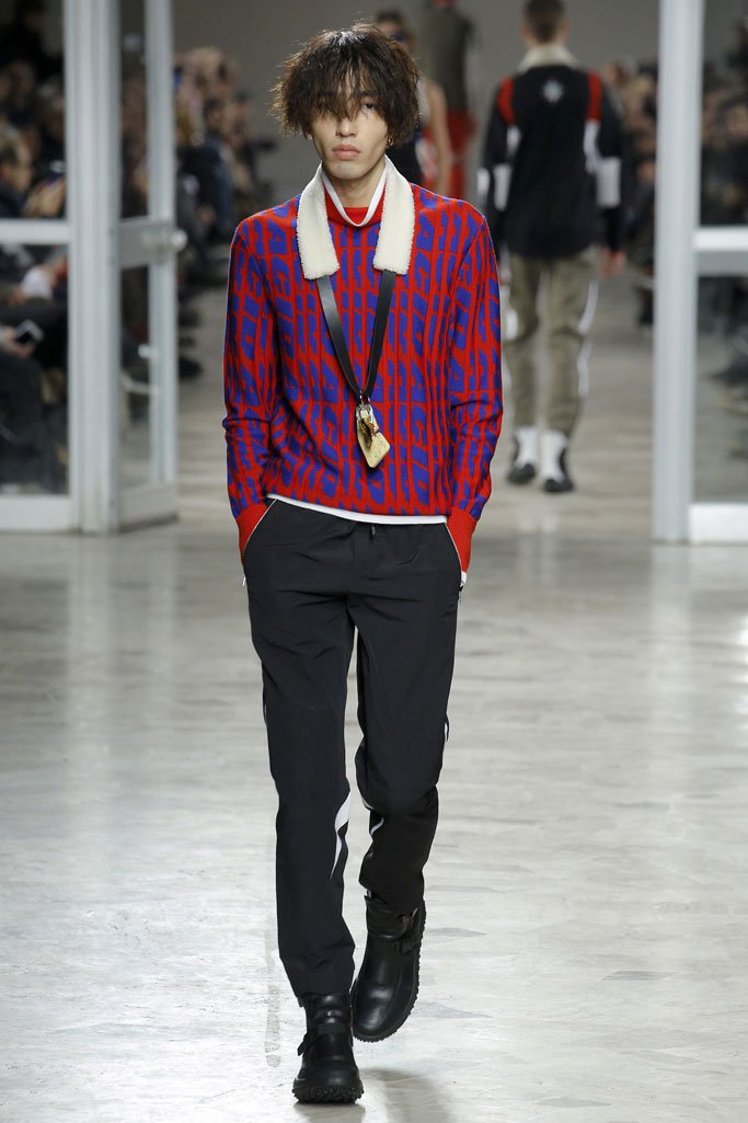 Tim Coppens（蒂姆·科庞）2024佛罗伦萨Pitti Uomo男装秀