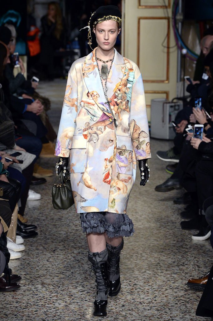 Moschino（莫斯奇诺）2024米兰时装周男装秀