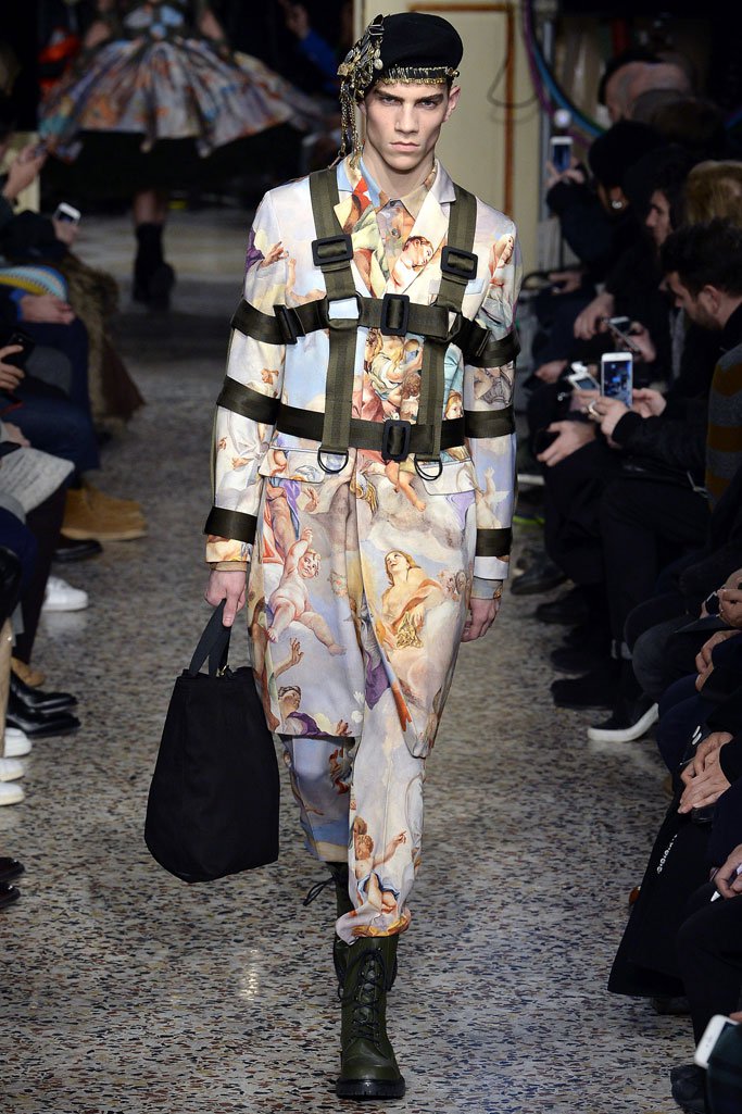Moschino（莫斯奇诺）2024米兰时装周男装秀