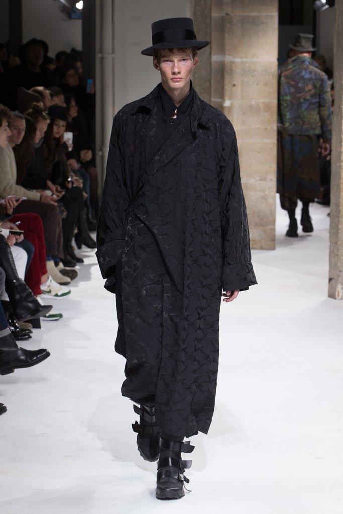 Yohji Yamamoto（山本耀司）2024巴黎时装周男装秀