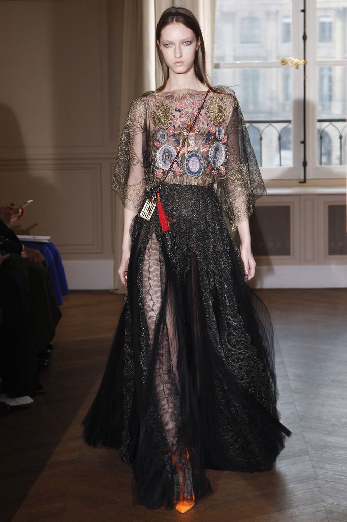 Schiaparelli（夏帕瑞丽）2024春夏巴黎时装周时装秀