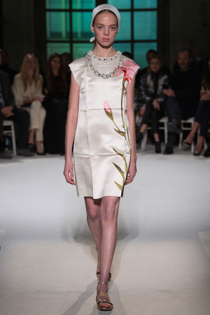 Giambattista Valli 2024巴黎时装周春夏时装秀