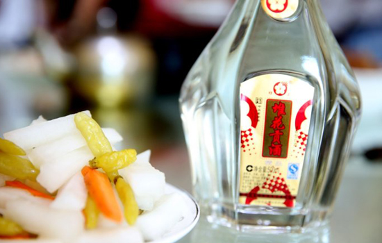 吃羊肉喝什么酒好 烤羊肉配冰啤酒不值得提倡