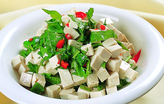 豆腐可以生吃吗 豆腐生吃好还是熟吃好