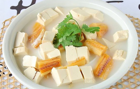 豆腐什么人不能吃 豆腐虽好但这些人定要少吃