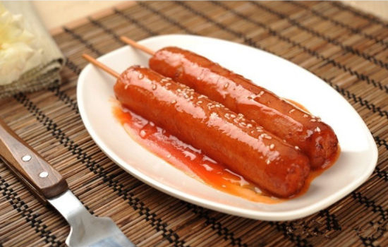 喂奶不能吃哪些食物 妈妈应避免吃这三大类