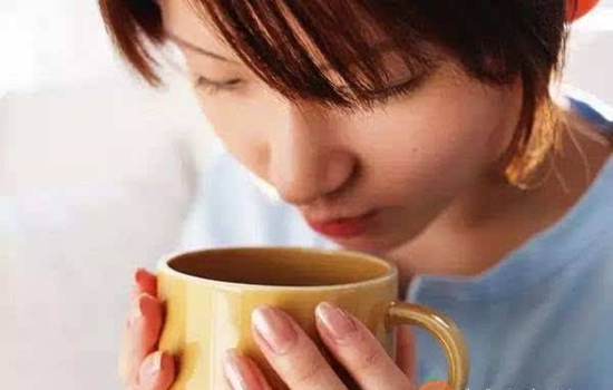 女生为什么讨厌男生说多喝热水 直男们都看过来