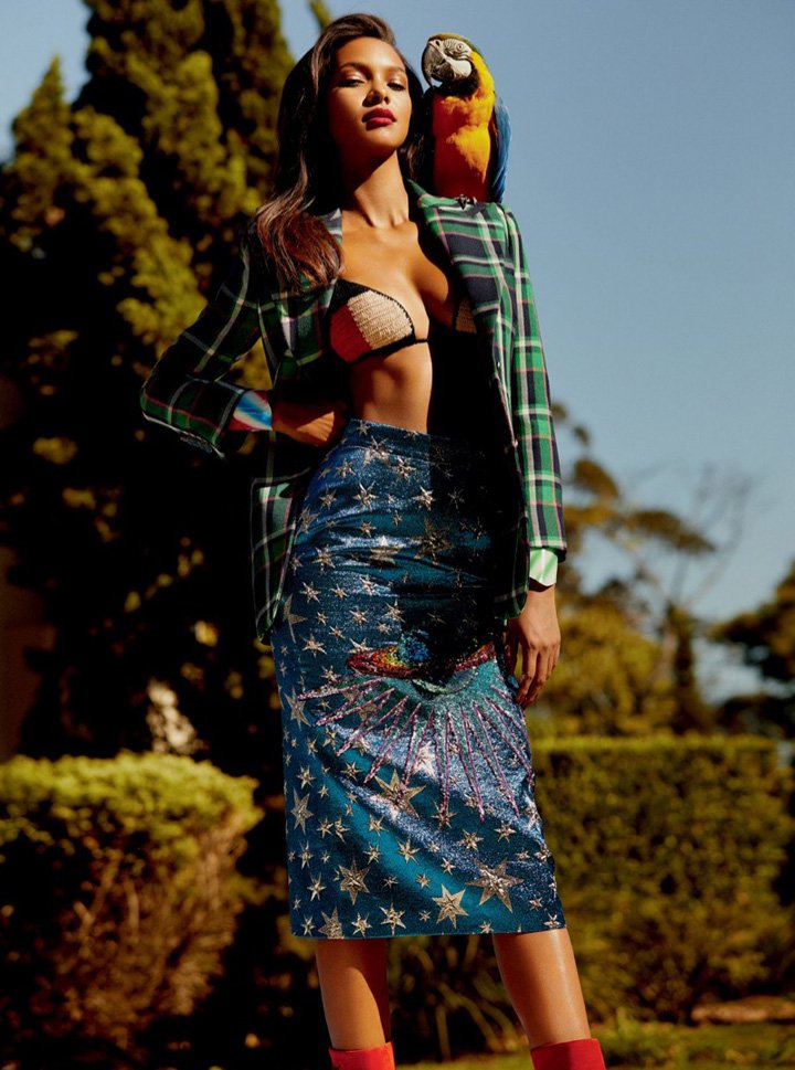 维秘天使Lais Ribeiro时尚摄影大片 性感演绎《Vogue》时尚杂志