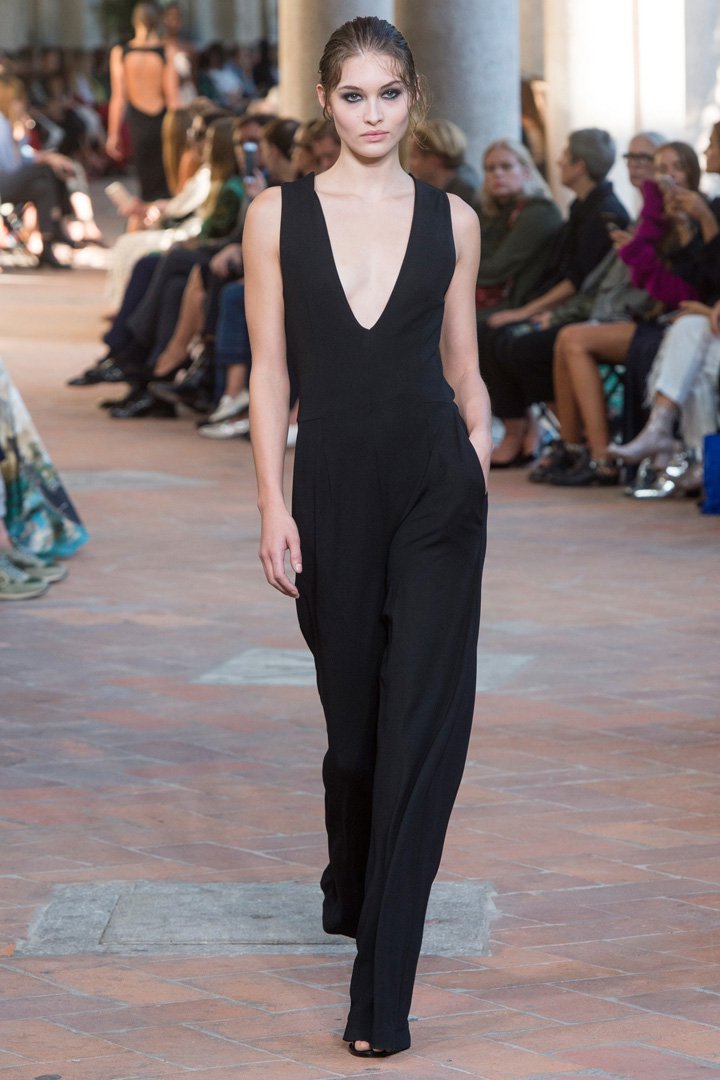 Alberta Ferretti 2024米兰时装周时装秀