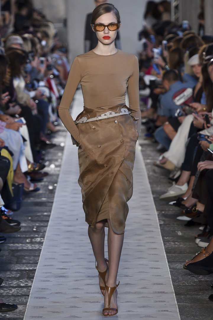 Max Mara（麦丝玛拉）2024米兰时装周时装秀