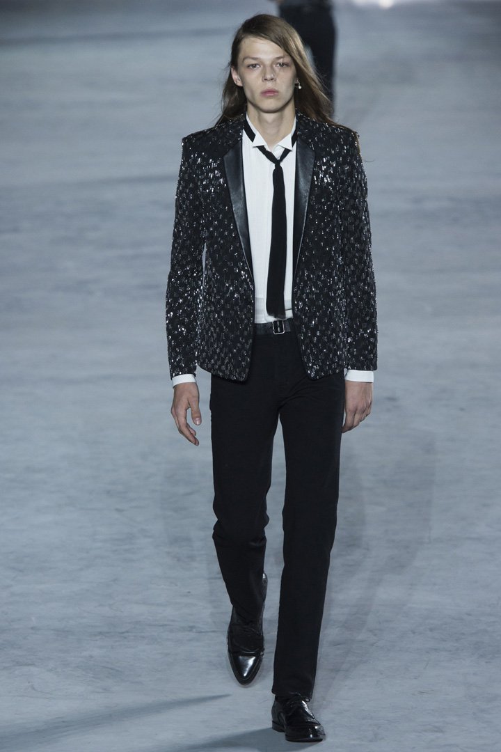 Saint Laurent（圣罗兰）2024巴黎时装周时装秀