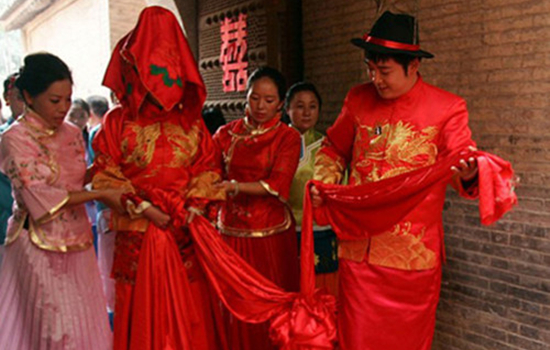 中式婚礼着装 值得你了解一下