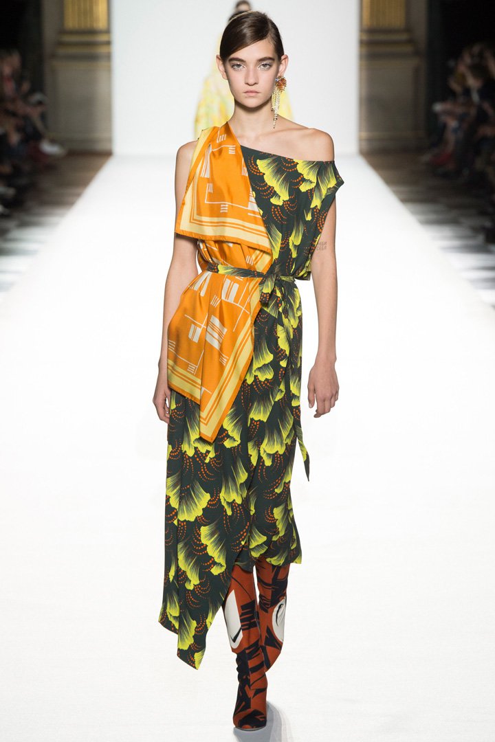 Dries Van Noten 2024巴黎时装周时装秀