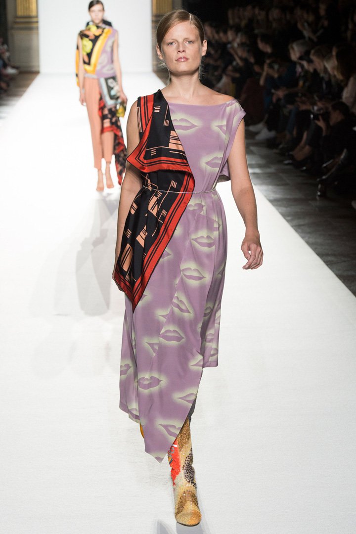 Dries Van Noten 2024巴黎时装周时装秀