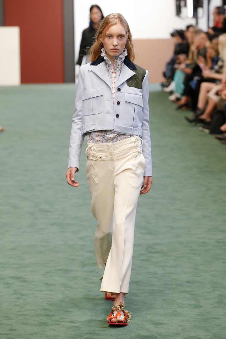 Carven（卡纷）2024巴黎时装周时装秀