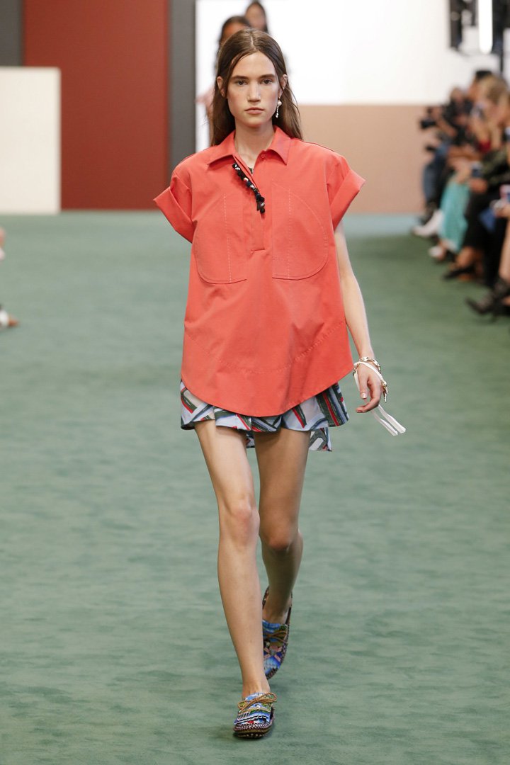 Carven（卡纷）2024巴黎时装周时装秀