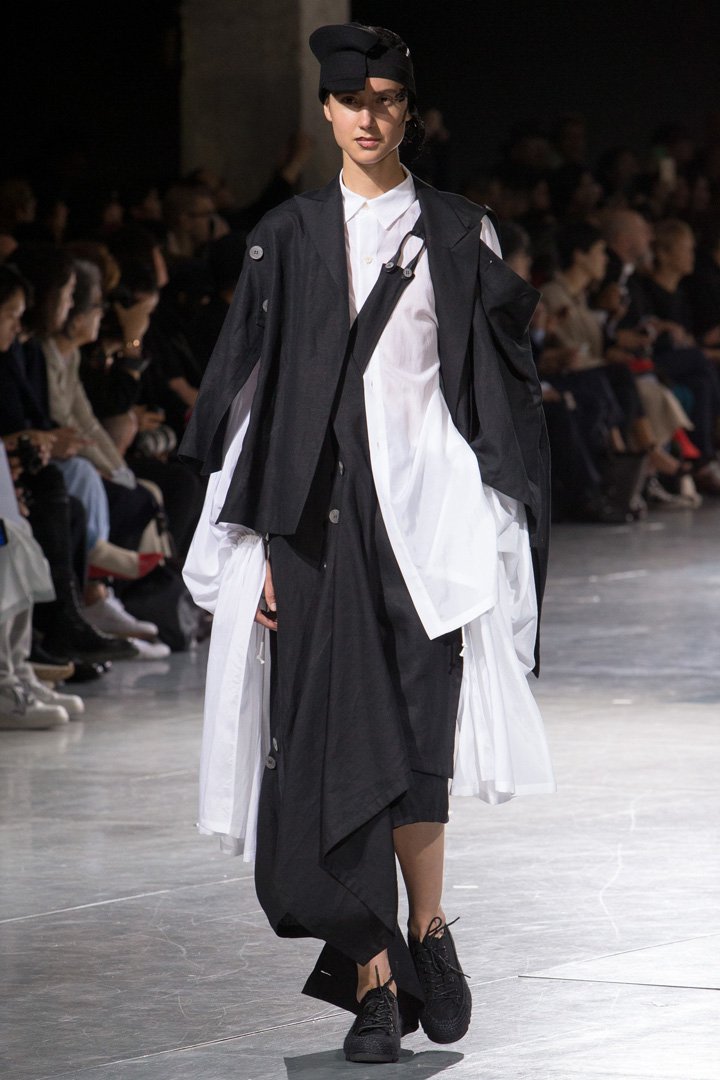Yohji Yamamoto（山本耀司）2024巴黎时装周时装秀