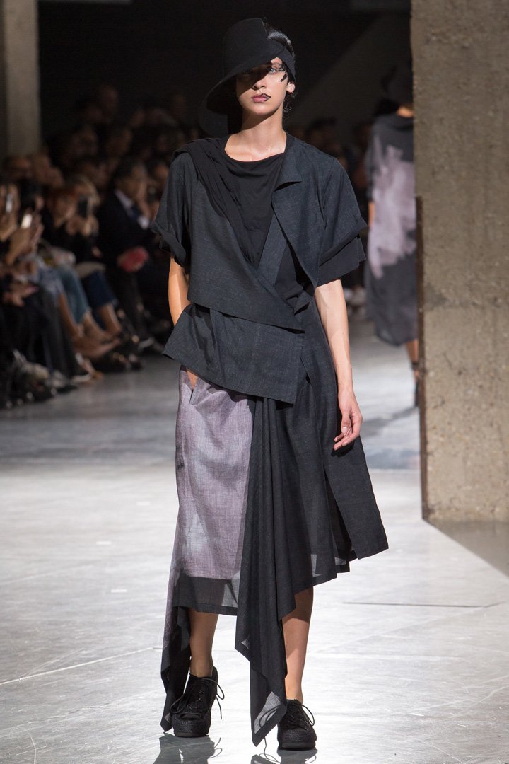 Yohji Yamamoto（山本耀司）2024巴黎时装周时装秀