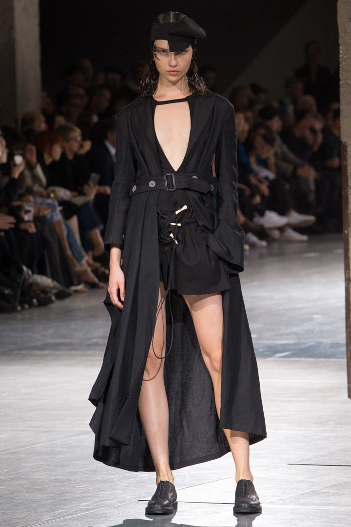 Yohji Yamamoto（山本耀司）2024巴黎时装周时装秀