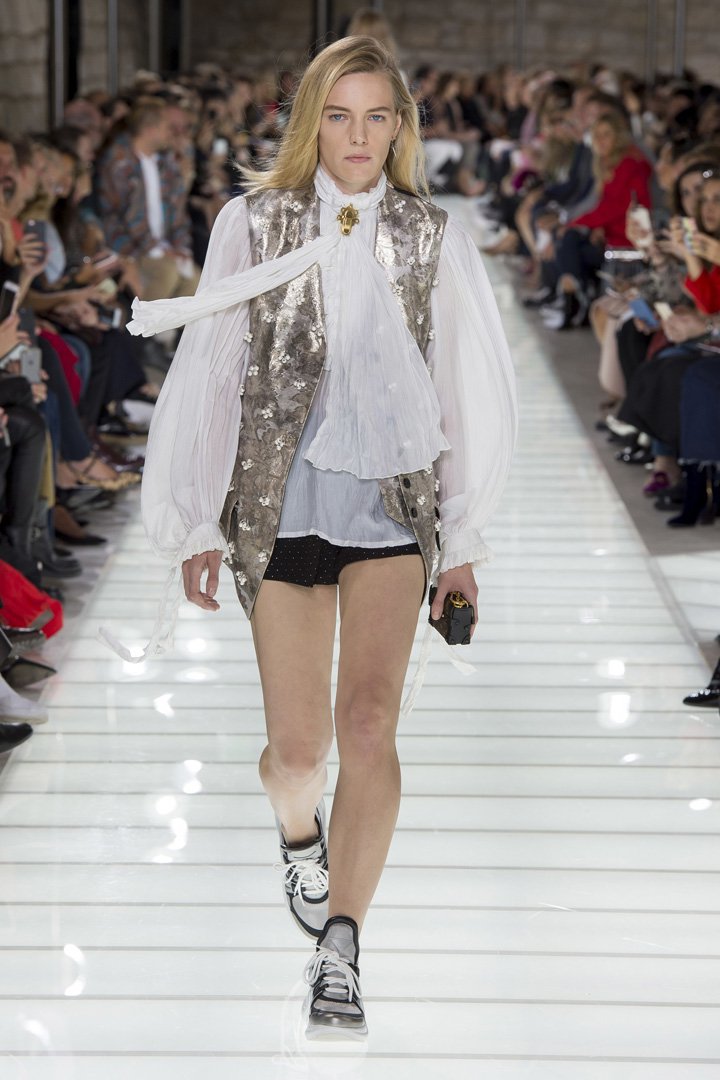 Louis Vuitton（路易威登）2024巴黎时装周时装秀