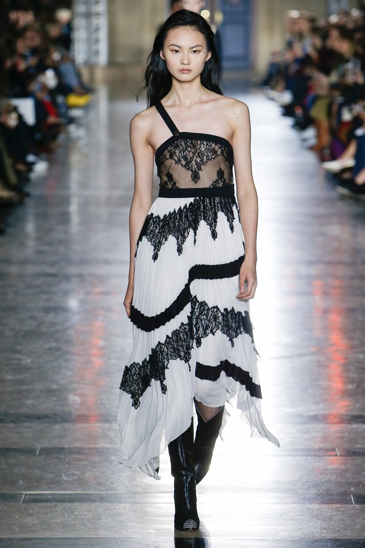 Givenchy（纪梵希）2024巴黎时装周时装秀