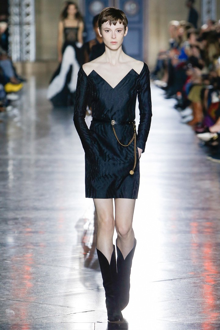 Givenchy（纪梵希）2024巴黎时装周时装秀
