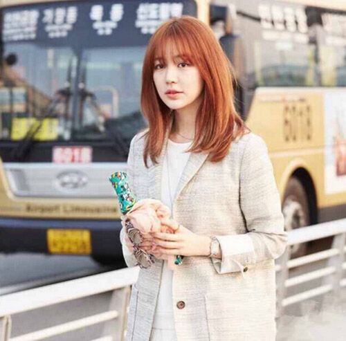 女生空气刘海发型图片 绝对秒变小清新!
