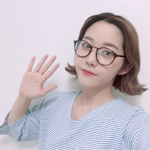短发烫发发型2025潮女 烫一烫更时髦好看