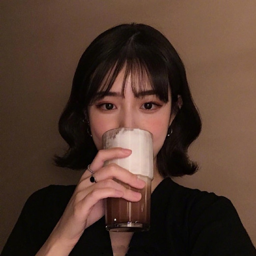 短发烫发发型2025潮女 烫一烫更时髦好看