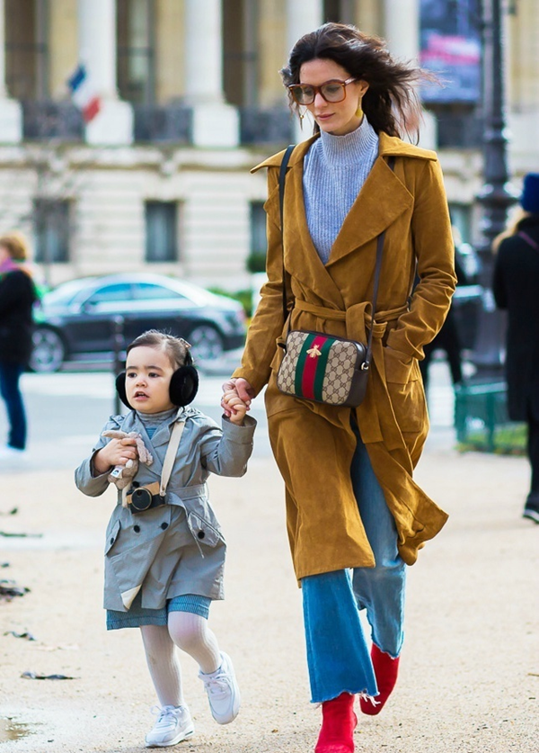 时装精Hedvig Opshaug街拍look 教你时髦的晒娃