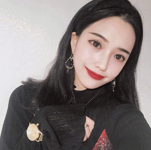 染发颜色2025女图片 时尚发色真显美范儿