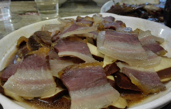腊肉有哈喇味如何除去 腊肉有哈喇味还能吃吗