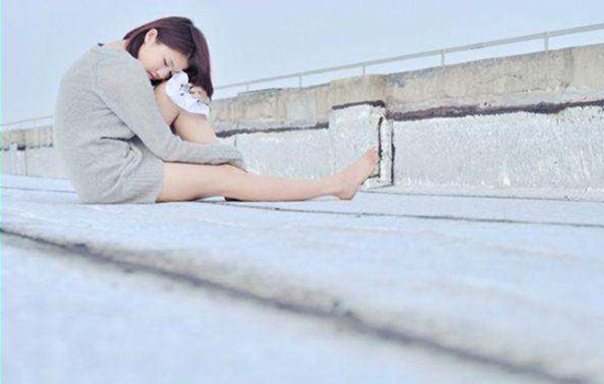 女生失恋后的心情 用情至深的女生更容易受伤