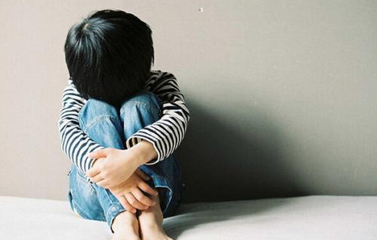 导致孩子不自信的原因 13种原因或导致孩子不自信