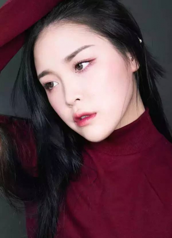 妆容教程 这两款妆容听说是2025最火热的喔