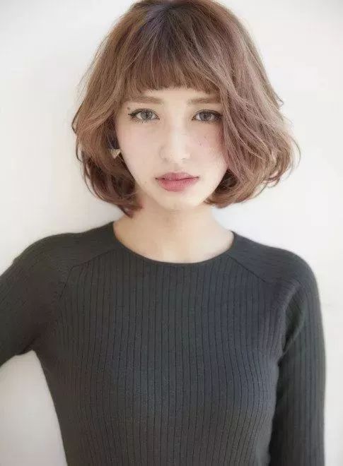 脸大的女生适合什么发型 九款显脸小的发型