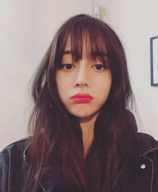 真的超减龄的刘海 还不赶紧剪一个