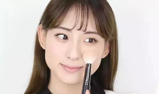 浓妆和淡妆的区别 你适合哪一款吗