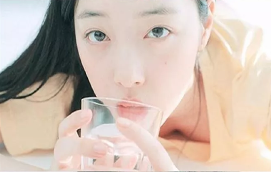 后津率享眼霜适合年龄 熟龄肌肤选择不会错