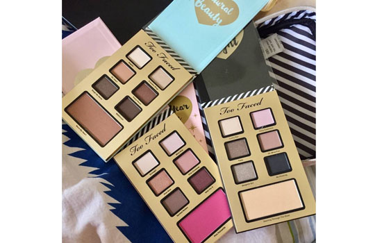 too faced2025圣诞套装 俘获少女心的限量眼影盘